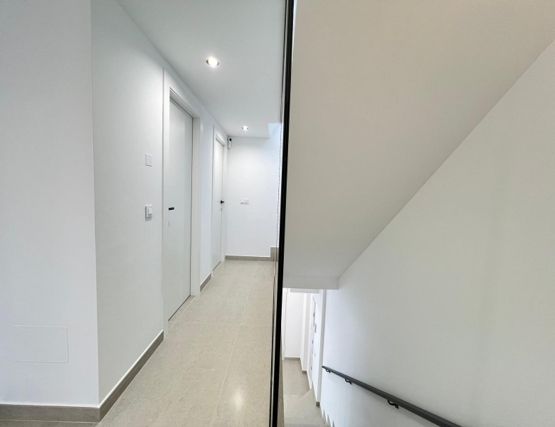 Villa en venta obra nueva 2 habitaciones en Benferri