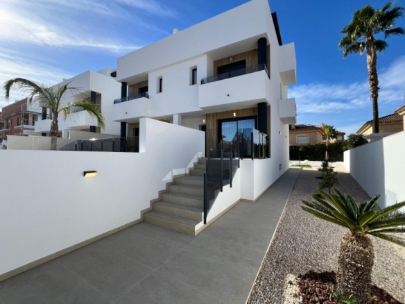 Villa en venta obra nueva 2 habitaciones en Benferri