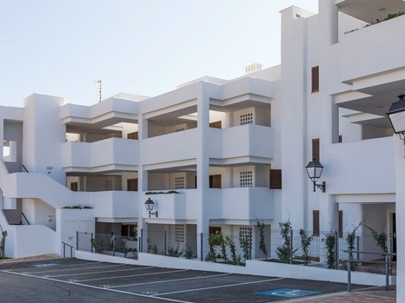 Bungalow en venta con piscina primera línea en Pulpi