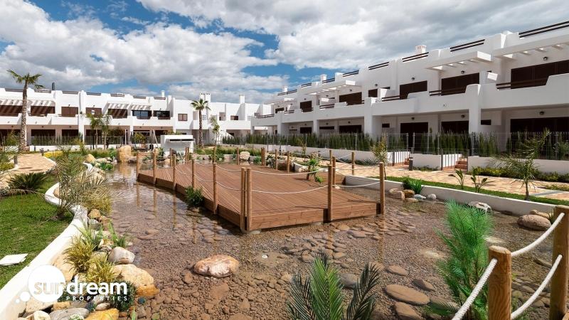 Bungalow en venta con garaje primera línea en Pulpi