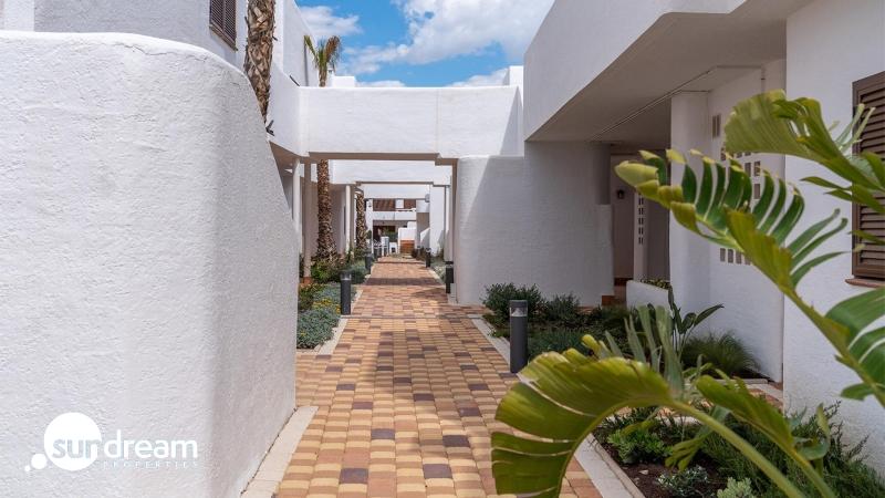 Bungalow en venta con garaje primera línea en Pulpi