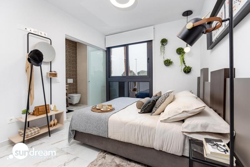 Bungalow de planta alta con 2 dormitorios a la venta en Lo Marabú, Ciudad Quesada