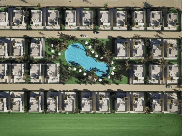 Villa de nueva construcción con 2 dormitorios, solarium privado y sótano en campo de golf en Mazarrón(Murcia)