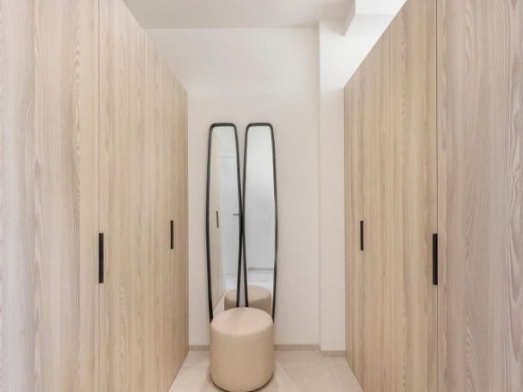 Villa de nueva construcción con 3 dormitorios y piscina privada en venta en Los Alcazares.