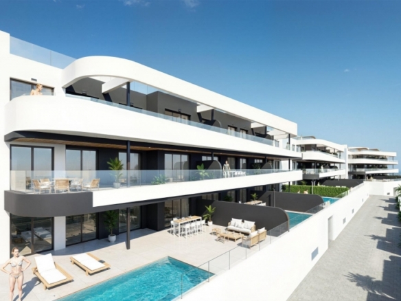 Ático de nueva construcción con 2 dormitorios frente al campo de golf en La Serena Golf en Los Alcázares