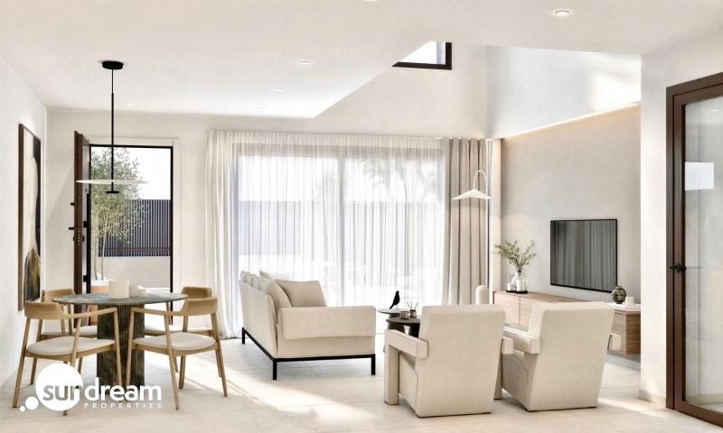 Villa en venta con piscina zona playa Los Alcázares