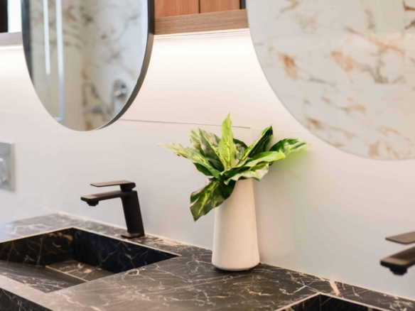 Villa en una sola planta con 3 dormitorios, piscina privada y gran sótano en Ciudad Quesada