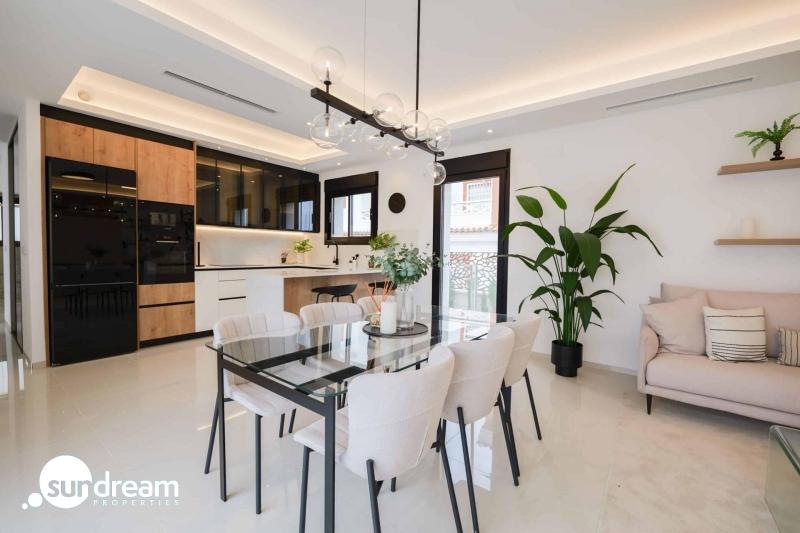 g_42883-2-9 Villa en una sola planta con 3 dormitorios, piscina privada y gran sótano en Ciudad Quesada