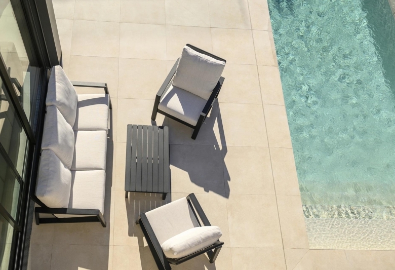 Villa exclusiva de 3 dormitorios a la venta en el prestigioso Resort de Golf Las Colinas(Alicante)