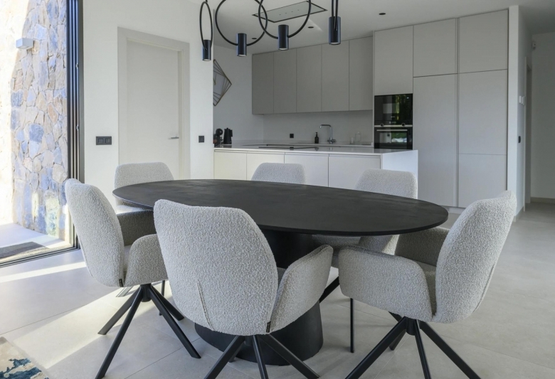 Villa exclusiva de 3 dormitorios a la venta en el prestigioso Resort de Golf Las Colinas(Alicante)