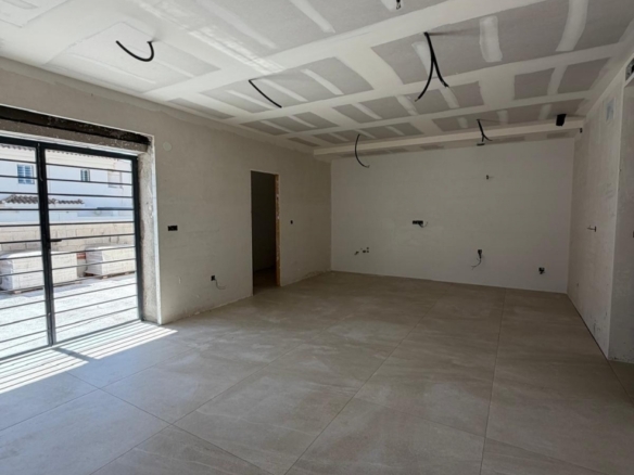 Villa pareada de 3 dormitorios con solarium a solo 950m de la playa en Puerto de Mazarrón
