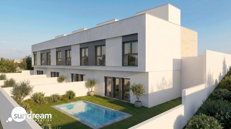 g_43069-36-8 Villa adosada de 3 dormitorios con solarium y piscina privada a la venta en el Country Club de Mazarrón