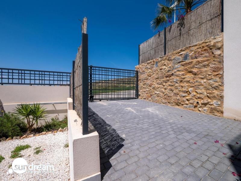 g_43073-13-29 Villa de 4 dormitorios con piscina privada y vistas al golf en Algorfa