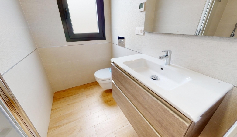 Bungalow de planta baja con 2 dormitorios y 2 amplias terrazas en Los Balcones(Torrevieja)