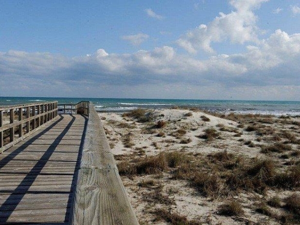 Apartamento de planta baja con 3 dormitorios y jardín privado en San Pedro del Pinatar