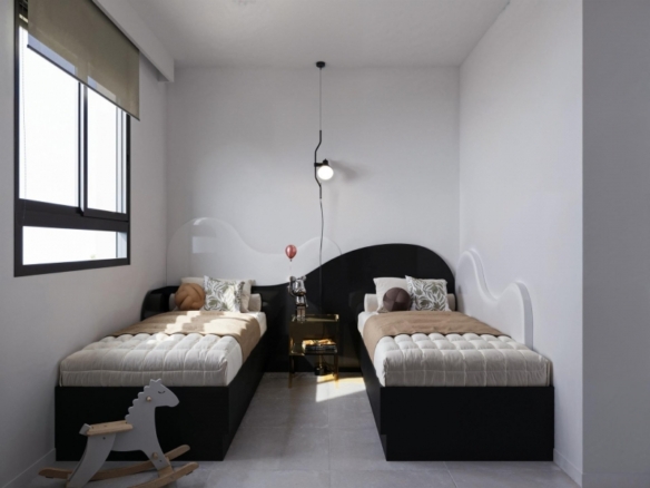 Bungalow de planta alta con 3 dormitorios y solarium privado en San Miguel de Salinas