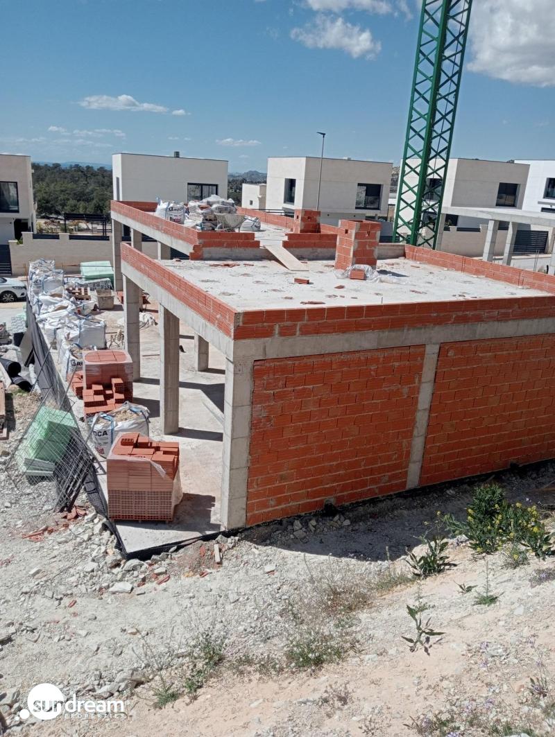 g_43137-22-23 Villa independiente en una planta de 3 dormitorios con excelentes vistas panorámicas en Balcón de Finestrat