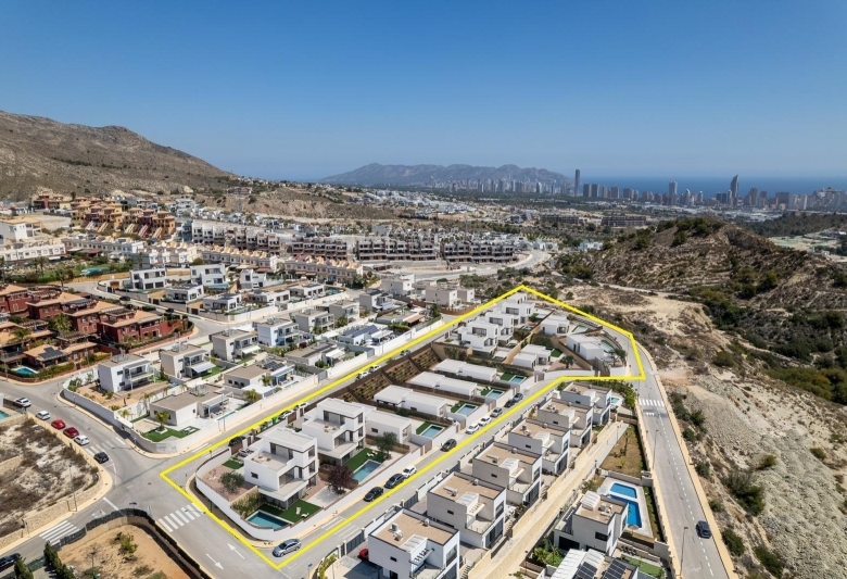 Villa independiente en una planta de 3 dormitorios con excelentes vistas panorámicas en Balcón de Finestrat