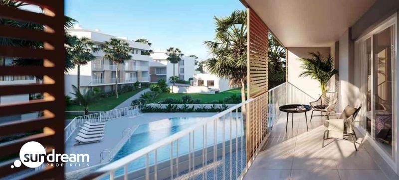 Ático de 3 dormitorios a la venta a tan solo 800m de la playa del centro y del puerto en Jávea