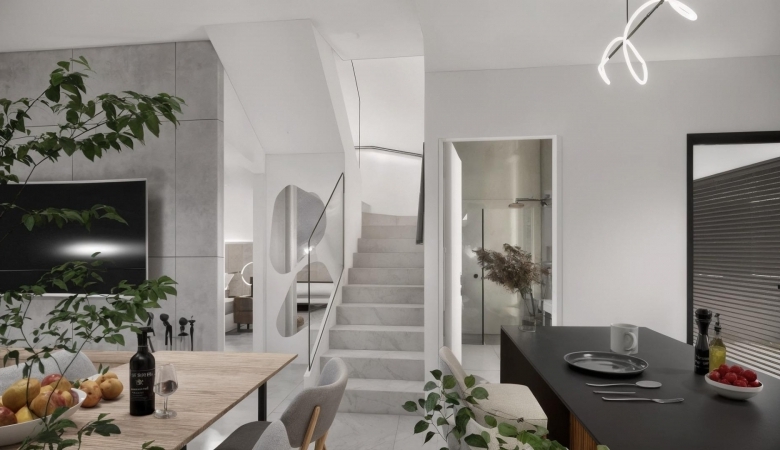 Villa independiente de nueva construcción con 4 dormitorios y piscina privada en Los Montesinos(Alicante)