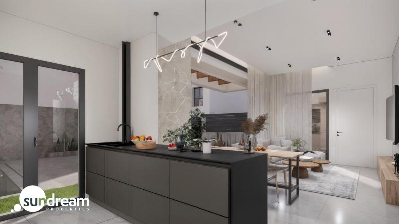 Villa independiente de nueva construcción con 4 dormitorios y piscina privada en Los Montesinos(Alicante)