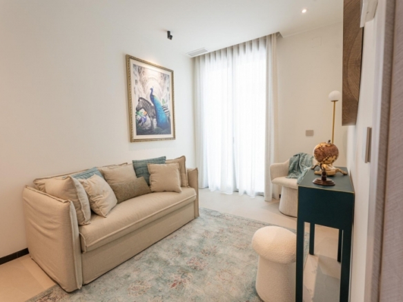 Maginifica villa de nueva construcción con 3 dormitorios en primera línea de campo de golf en La Finca Golf Resort
