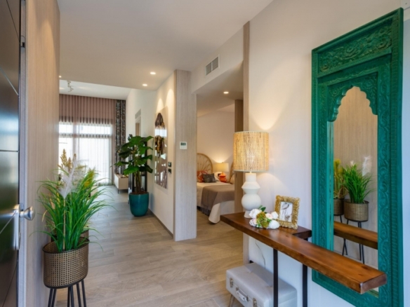Villa pareada con 3 dormitorios y piscina privada a la venta en La Finca Golf Resort, Algorfa