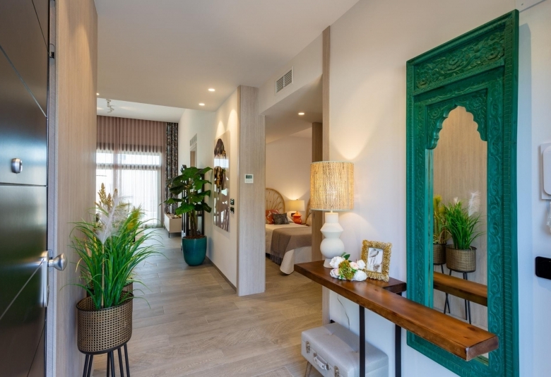Villa pareada con 3 dormitorios y piscina privada a la venta en La Finca Golf Resort, Algorfa