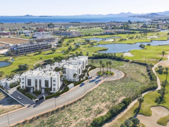 Chalet en una planta de 3 dormitorios en primera línea del campo de golf en Los Alcázares