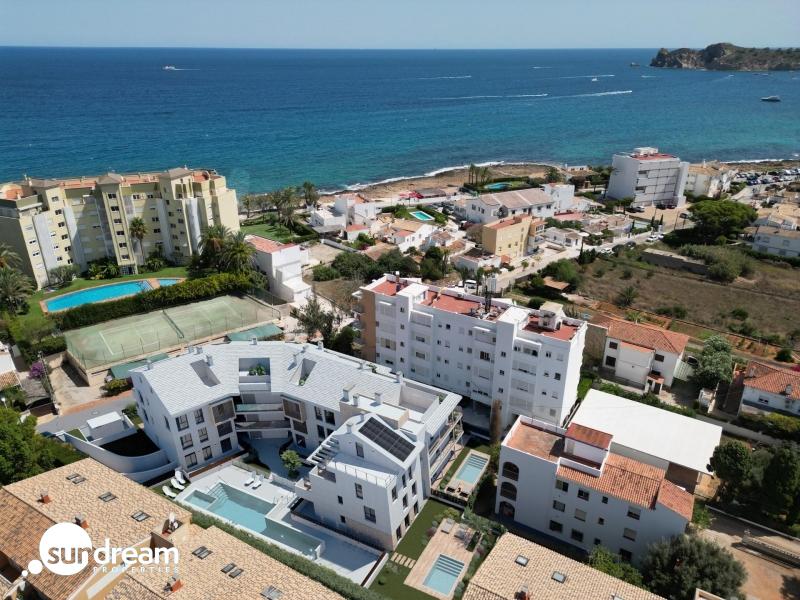 g_43327-10-2 Apartamento moderno de 3 dormitorios a solo 100 metros del mar a la venta en Jávea(Alicante)