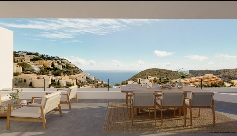 Ático de 2 dormitorios con estupendas vistas panorámicas al mar mediterráneo en Benitatxell