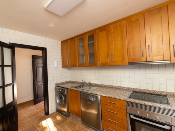 Villa independiente de estilo mediterráneo con 3 dormitorios a la venta en Fuente Alamo – Murcia