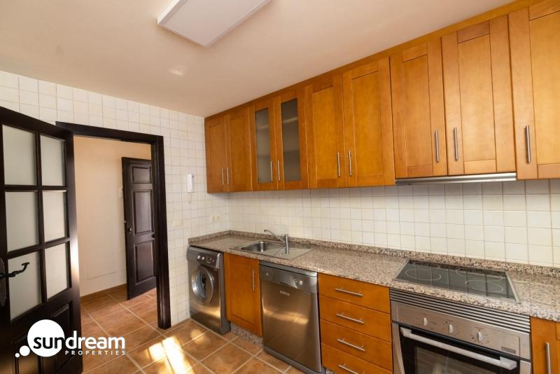 Villa independiente de estilo mediterráneo con 3 dormitorios a la venta en Fuente Alamo – Murcia