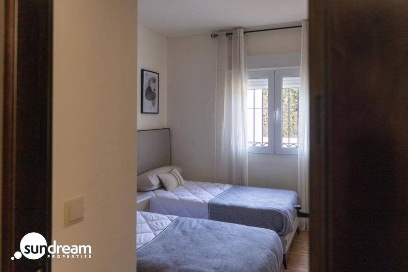 g_43396-19-14 Villa independiente de estilo mediterráneo con 3 dormitorios a la venta en Fuente Alamo – Murcia