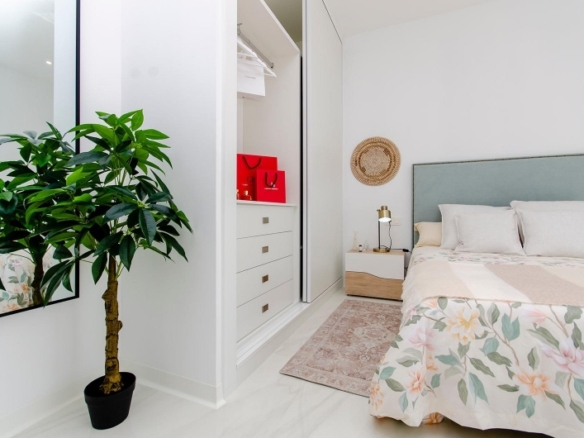 Villa adosada de 3 dormitorios con piscina privada a la venta en Vistabella Golf Resort