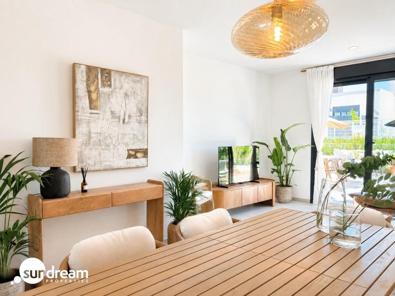Villa adosada con 3 dormitorios lista para entrar a vivir en Altaona Golf Resort, Murcia