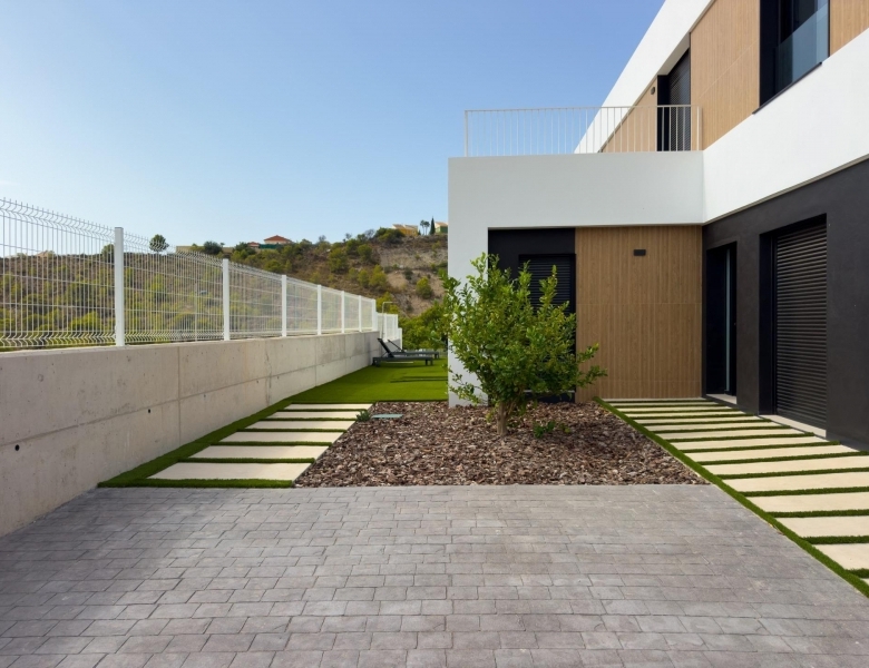 Villa independiente de 3 domitorios lista para entrar a vivir en Finestrat(Alicante)