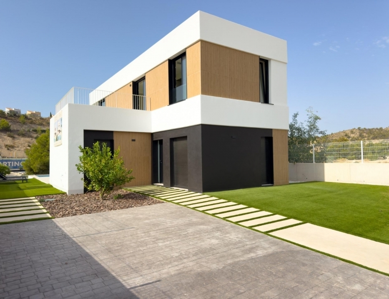Villa independiente de 3 domitorios lista para entrar a vivir en Finestrat(Alicante)