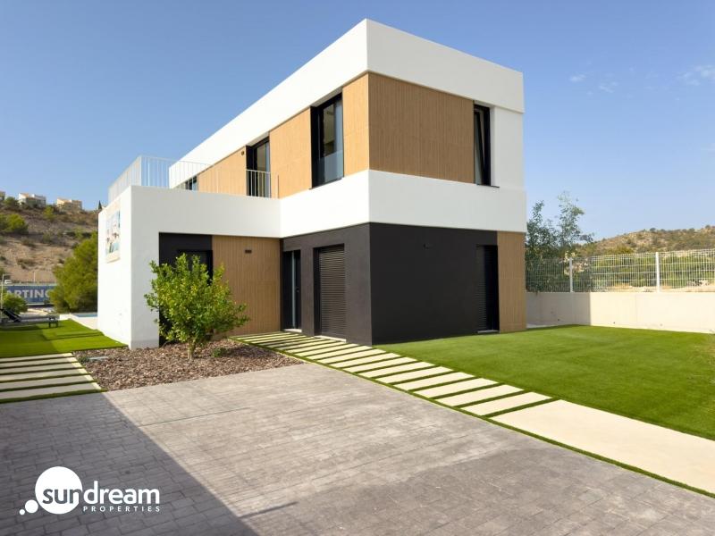 g_43594-44-15 Villa de 4 dormitorios con piscina privada y espectaculares vistas con entrega inmediata en Finestrat