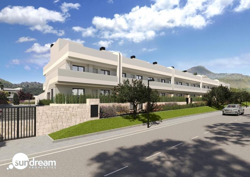 Bungalow de planta alta con 3 dormitorios y gran solarium a la venta en La Manga Club
