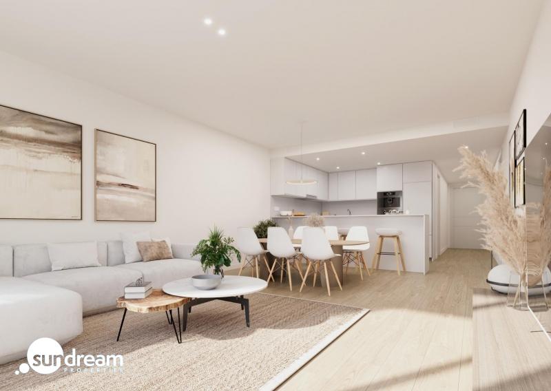 g_43596-18-9 Bungalow de planta alta con 3 dormitorios y gran solarium a la venta en La Manga Club