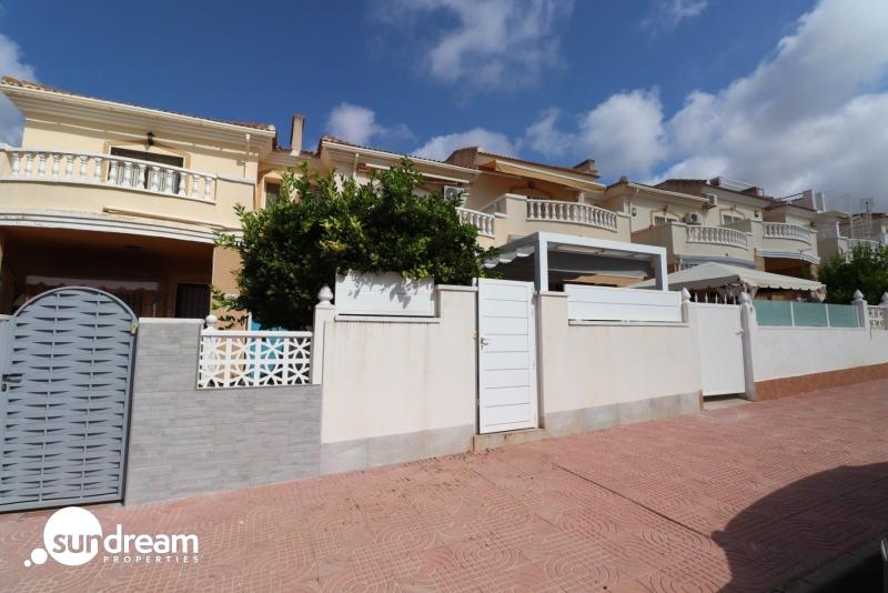g_43618-17-15 Adosado en Benijofar