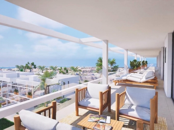 Ático de 3 dormitorios con amplia terraza y solarium en Mar de Cristal(Cartagena)