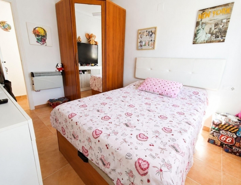 Encantadora vivienda de esquina con 2 dormitorios y orientación sur en Montebello – Algorfa