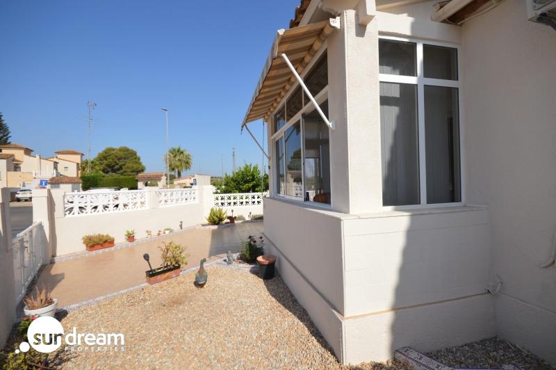 g_43629-72-26 Encantadora vivienda de esquina con 2 dormitorios y orientación sur en Montebello – Algorfa