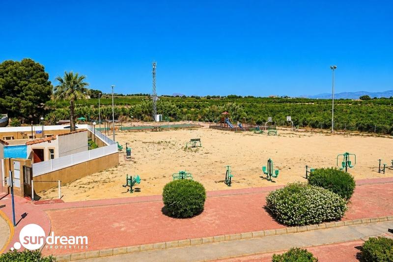 g_43629-72-38 Encantadora vivienda de esquina con 2 dormitorios y orientación sur en Montebello – Algorfa