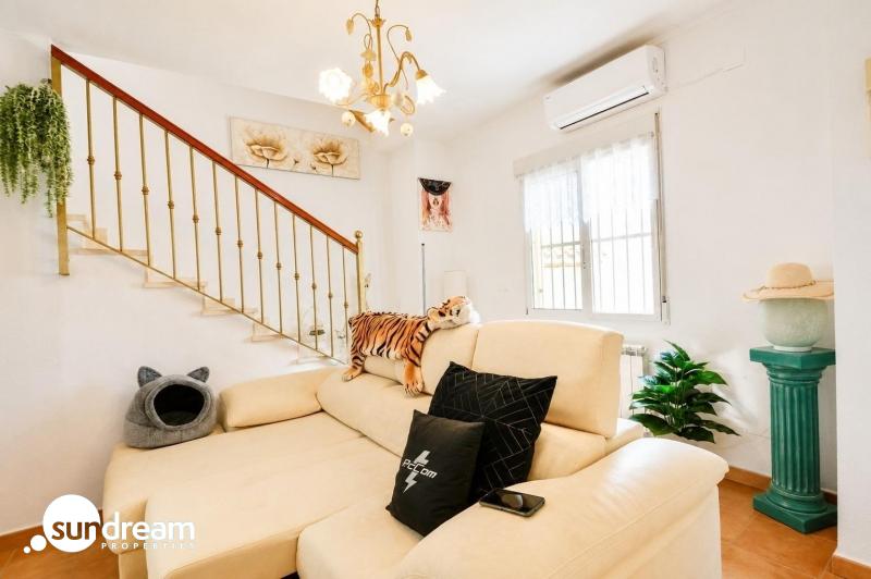 Encantadora vivienda de esquina con 2 dormitorios y orientación sur en Montebello – Algorfa