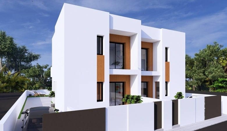 Villa pareada de 3 dormitorios con piscina privada a la venta en Daya Nueva(Alicante)
