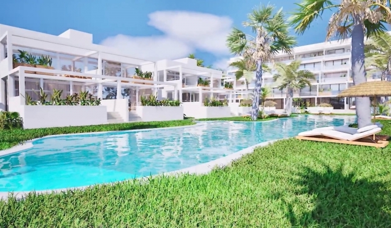 Bungalow de planta baja de 3 dormitorios con amplia terraza a la venta en Mar de Cristal