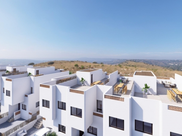 Bungalow de planta baja con jardín a la venta en Dolores